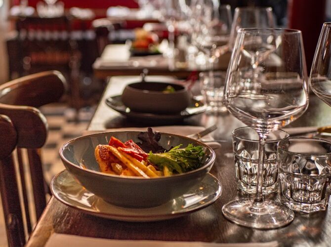 Restaurant Le Saut du Crapaud à Paris, France