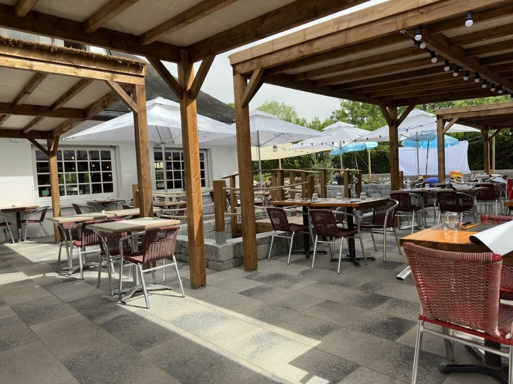 Restaurant Le Sunset beach à Doussard, France