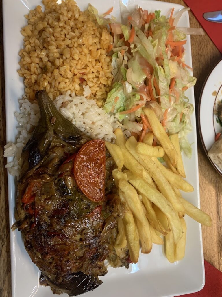 Restaurant Le Titanic à Pantin, France — photo 1
