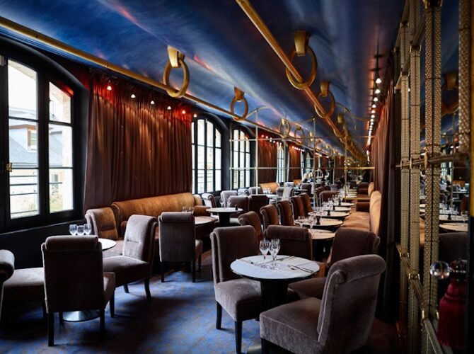 Restaurant Le Village à Paris, France