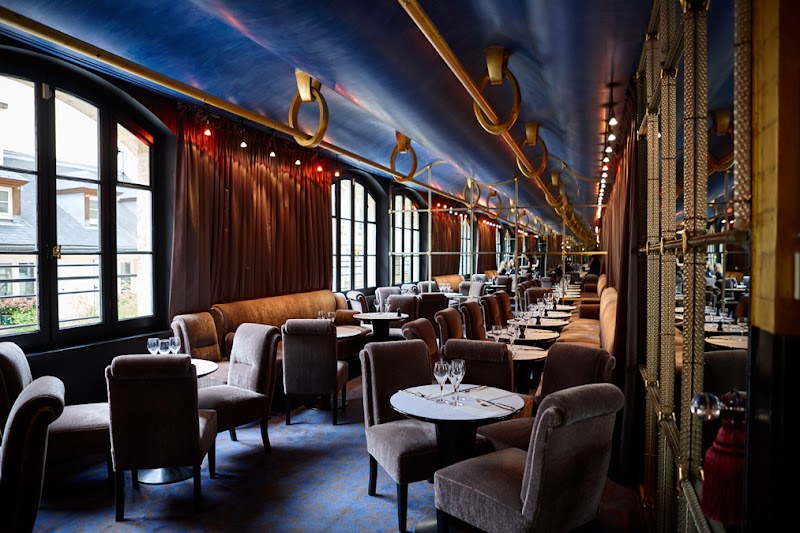 Restaurant Le Village à Paris, France