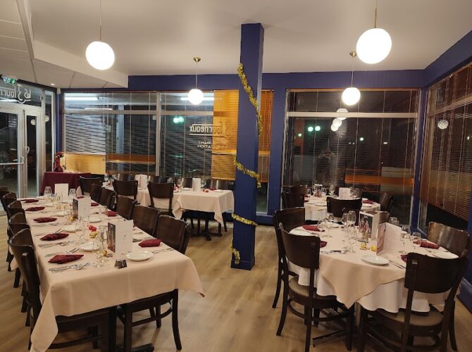 Restaurant Les 3 Fourneaux à Les Ulis, France