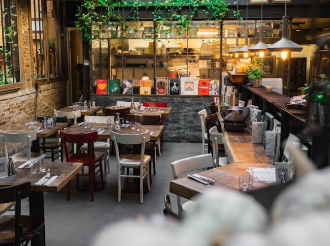 Restaurant Les Amis Des Messina à Paris, France