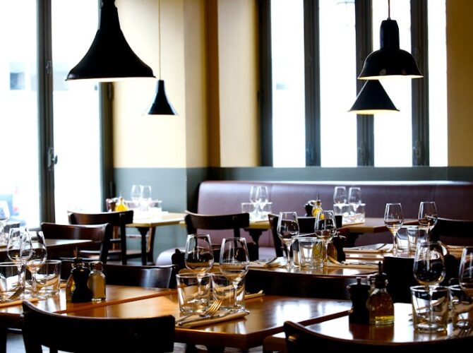 Restaurant Les Cailloux à Paris, France