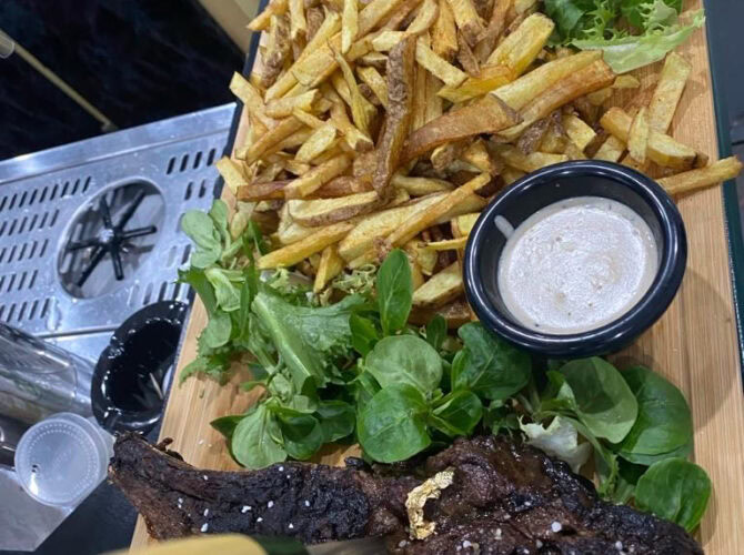 Restaurant Les Deux Copines à La Courneuve, France