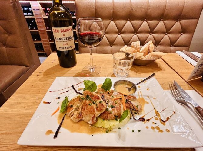 Les Mondes Bohèmes – Restaurant Paris 20 à Paris, France