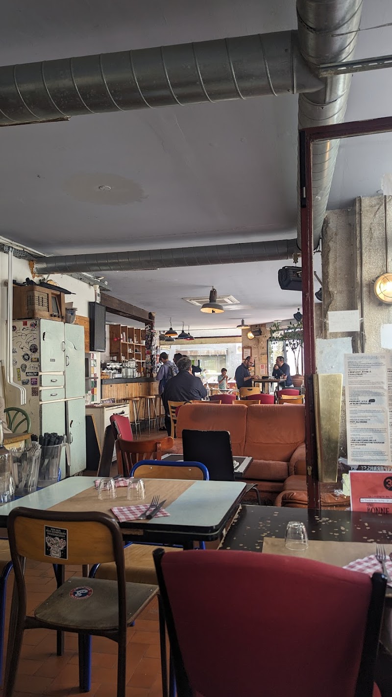 Restaurant Les pères populaires à Paris, France — photo 3
