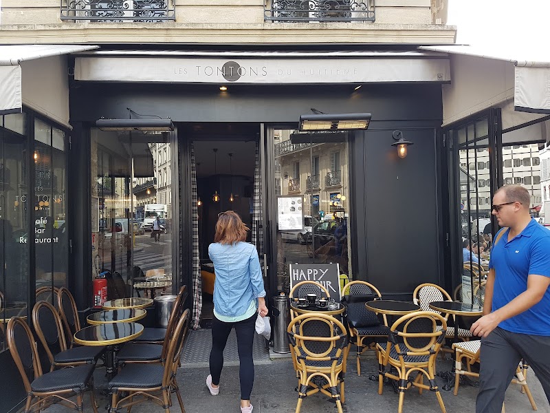 Restaurant Les Tontons du Huitième à Paris, France
