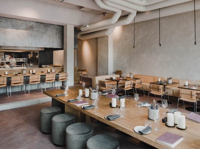 Restaurant LESS Eatery à Bruges, Belgique