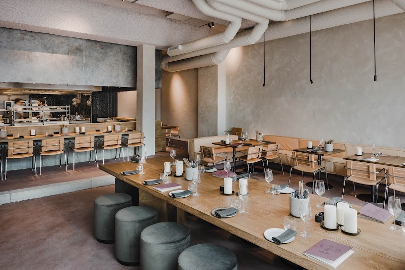 Restaurant LESS Eatery à Bruges, Belgique