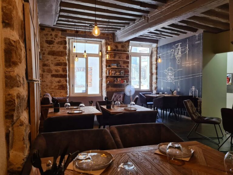 Restaurant L’imaginarium à Montereau-Fault-Yonne, France