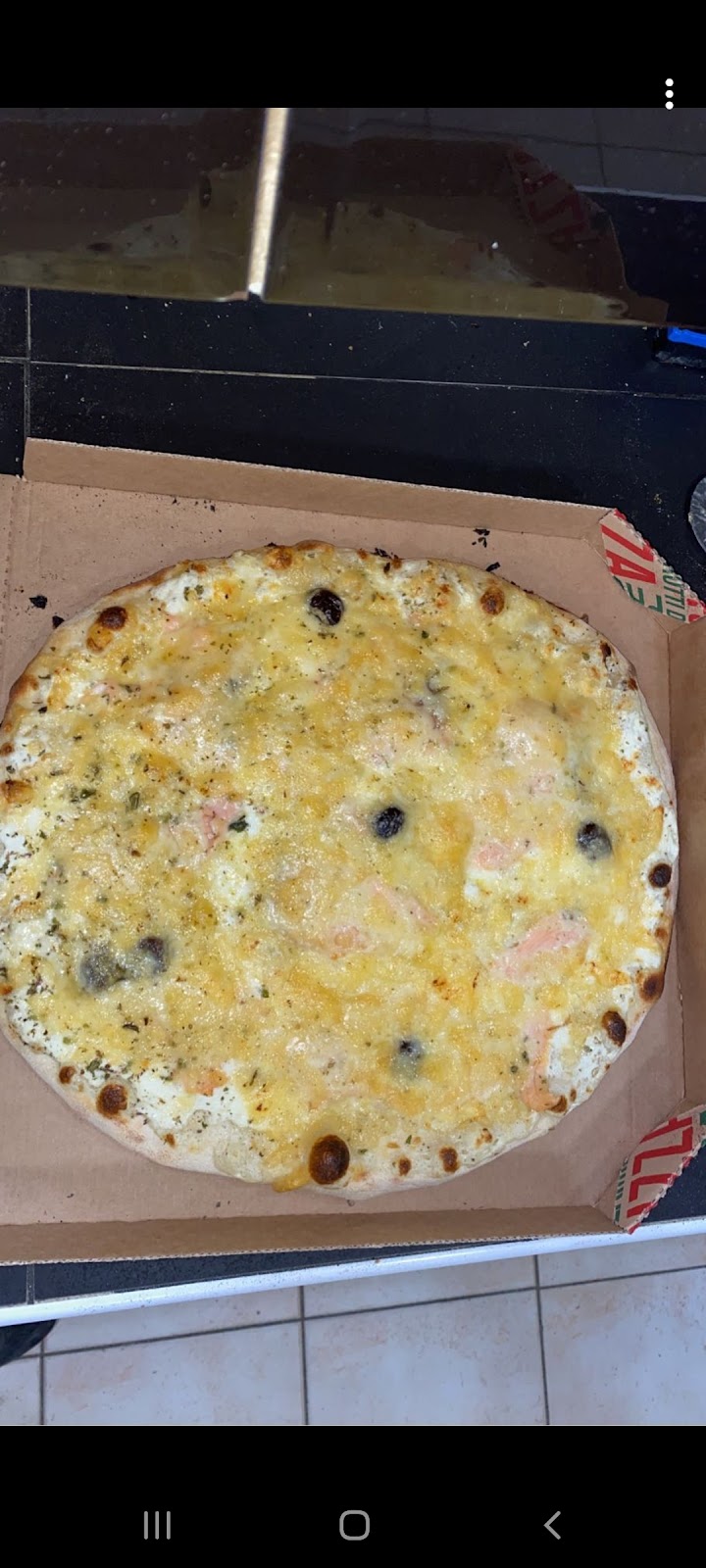 Restaurant L’Oustaou de la pizza à Saint-Zacharie, France — photo 1