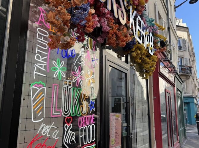 Restaurant LÜKS Kebab Paris 11 à Paris, France