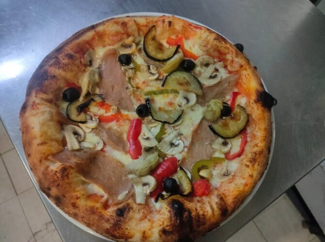 Restaurant Lunch Time à Les Ulis, France