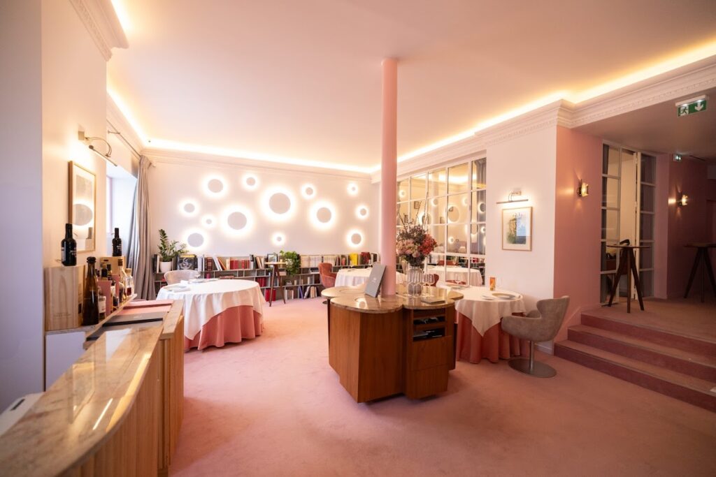 Restaurant Maison Dubois à Paris, France