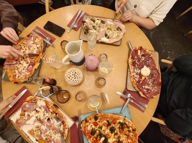 Restaurant Maison Pinsa Grands Boulevards à Paris, France