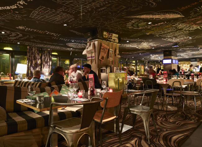 Mama Restaurant Paris East à Paris, France