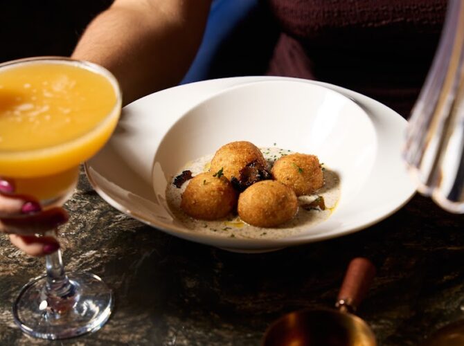 Mamazini Restaurant Paris à Paris, France