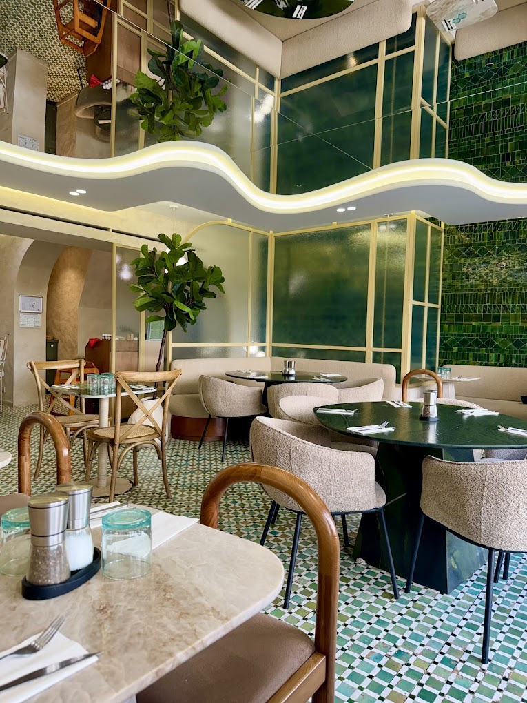 Restaurant Matin des Oliviers à Paris, France