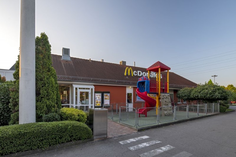 Restaurant McDonald’s à Foetz, Luxembourg