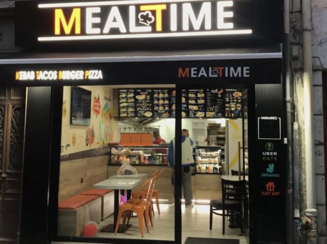 Restaurant Meal Time à Bagnolet, France