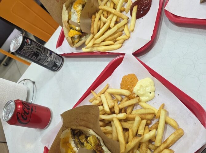 Restaurant Meal Time à Bagnolet, France