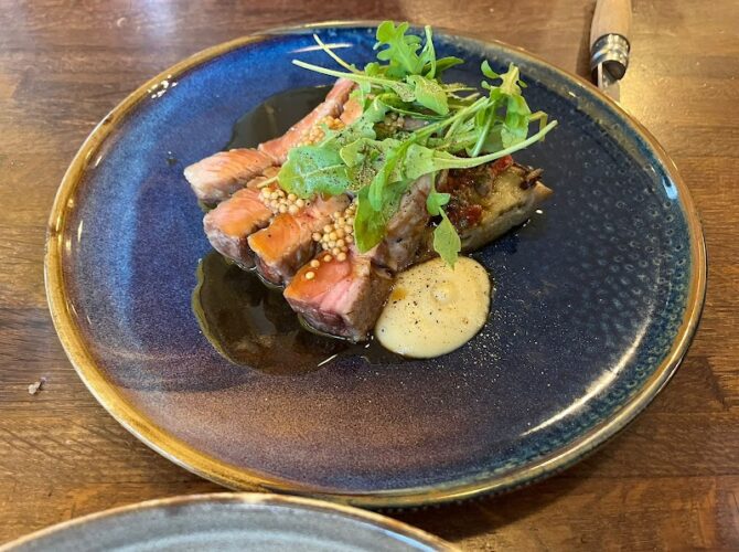 Restaurant Mensae à Paris, France