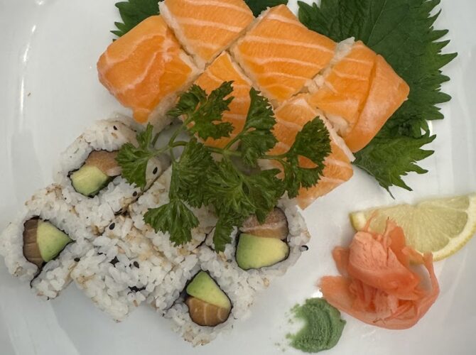 Restaurant Miyul sushi and salad bar à Paris, France