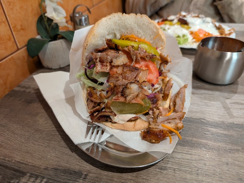 Restaurant Mustafa Döner Kebab à Merzig, Allemagne — photo 3