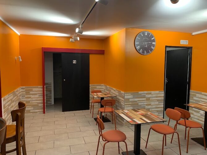 Restaurant Naan House à Biarritz, France