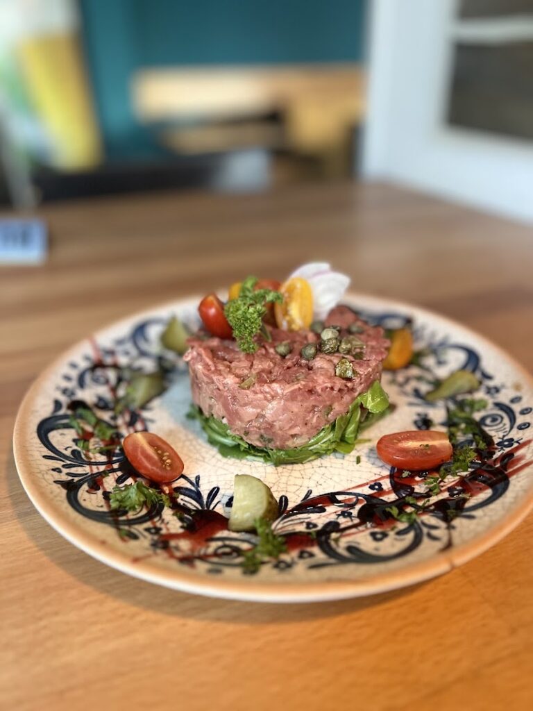 Restaurant New Bona Via SARL à Luxembourg (Ville), Luxembourg