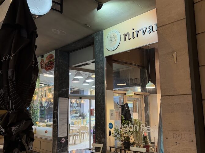 Restaurant Nirvana Café à Luxembourg (Ville), Luxembourg