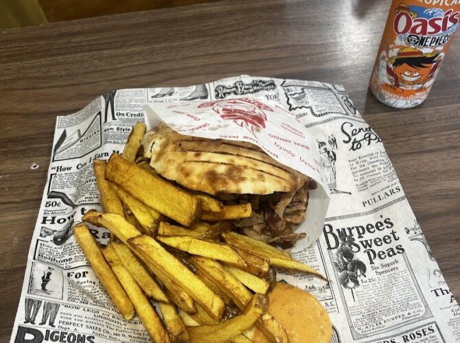 Restaurant Nomadic homemade kebab à Romainville, France