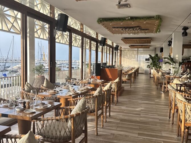 Restaurant Nommos à Tanger, Maroc