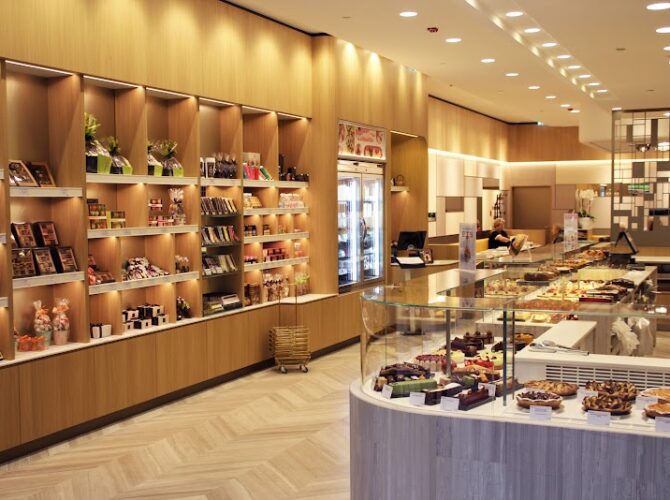 Restaurant Oberweis Centre Commercial Kirchberg à Luxembourg (Ville), Luxembourg