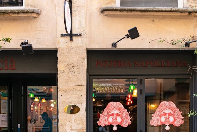 Restaurant O’scià Pizzeria Napoletana à Paris, France