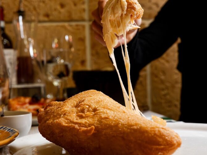 Restaurant O’scià Pizzeria Napoletana à Paris, France