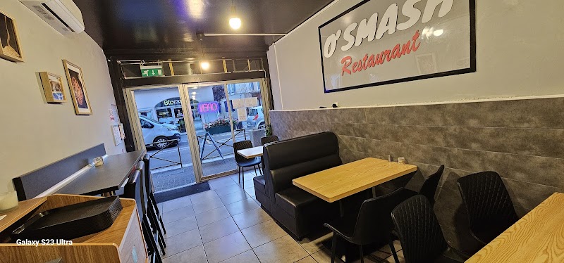 O’Smash Restaurant Montereau à Montereau-Fault-Yonne, France