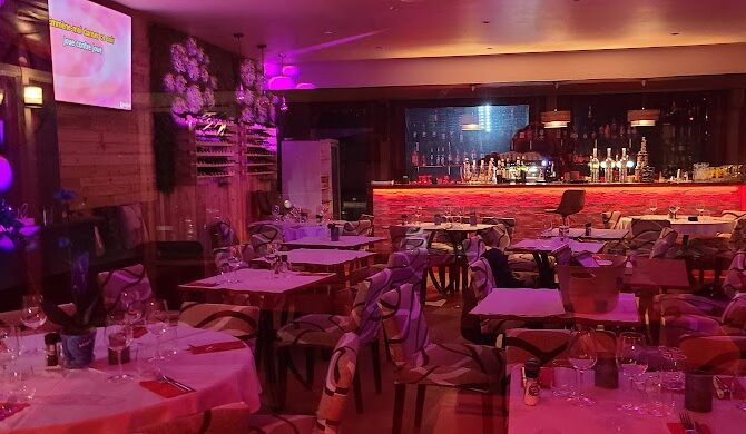 Restaurant PARADISIO ROQUEBRUNE SUR ARGENS à Roquebrune-sur-Argens, France