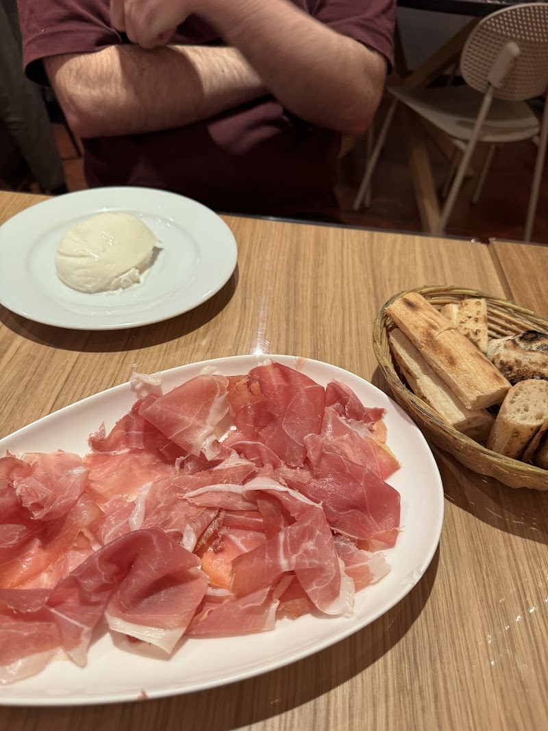 Restaurant Pasta et Basta à Paris, France — photo 2