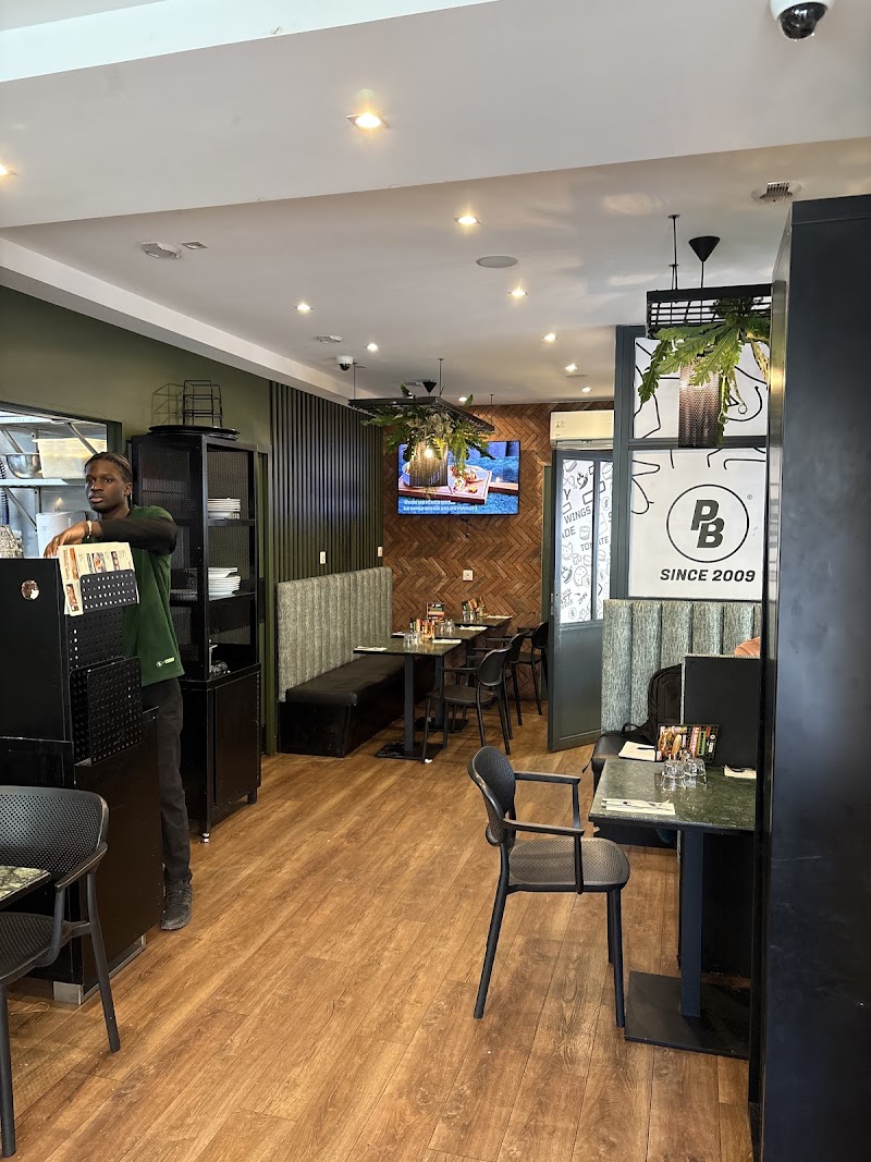 Restaurant PB Poulet Braisé à Montrouge, France