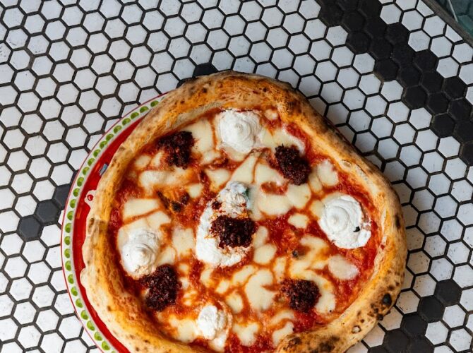 Restaurant Pépé Ronchon – Pizzeria Napolitaine Paris 9 à Paris, France