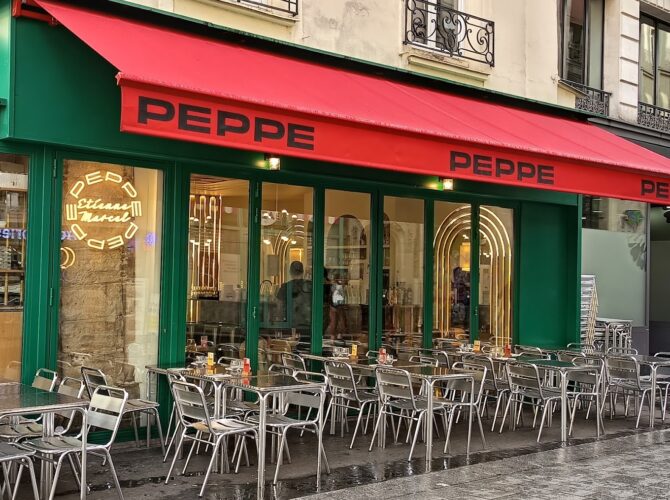 Restaurant PEPPE PIZZERIA Etienne Marcel à Paris, France