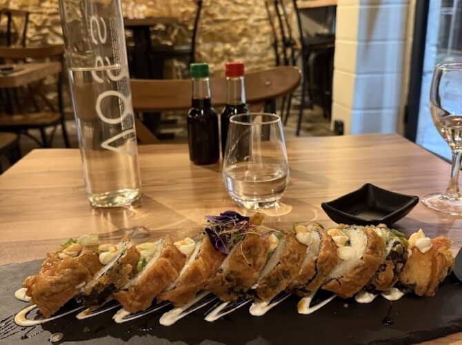 Petit Osaka Lyon 1er Opéra – Restaurant Japonais, Sushis, Poké Bowls à Hôtel de Ville à Lyon, France