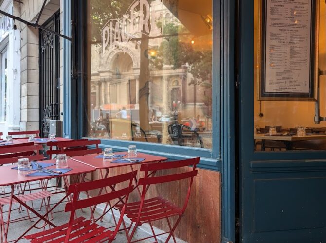 Restaurant Piacere pizza à Paris, France