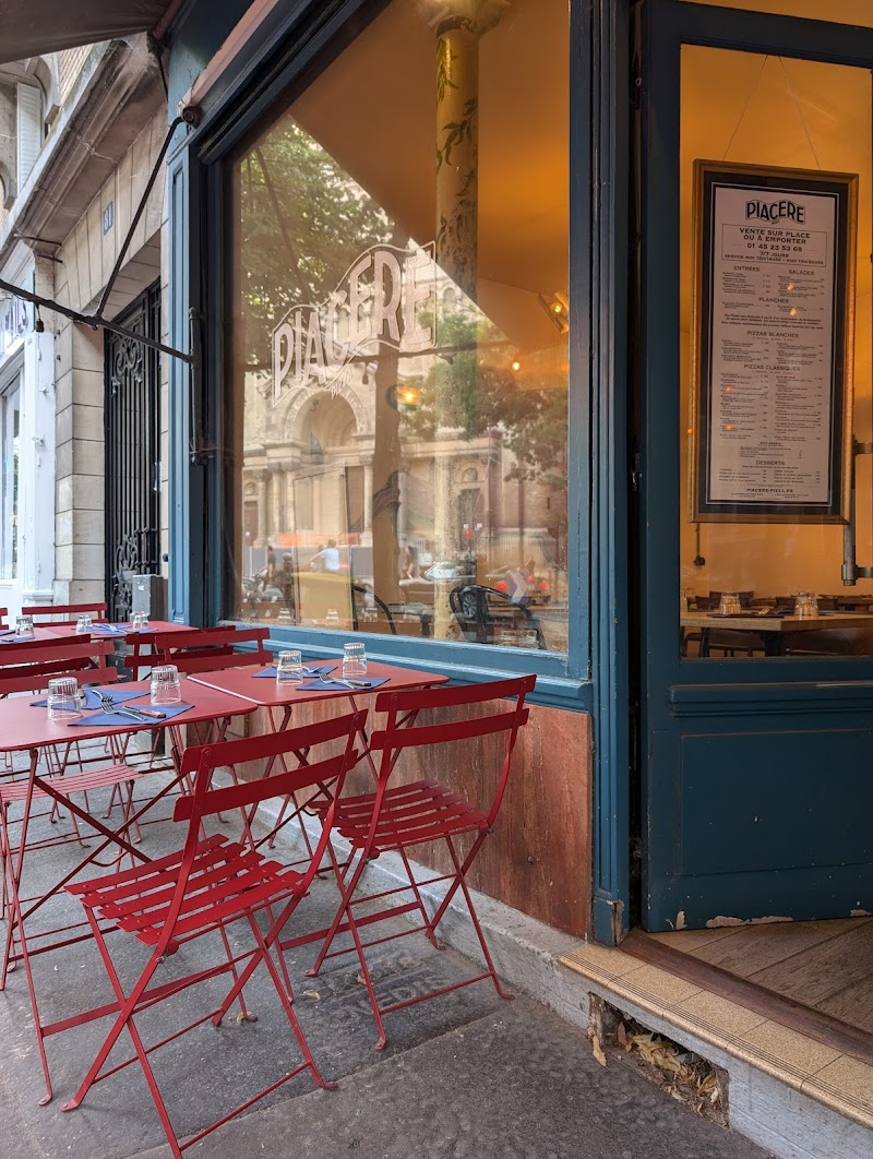 Restaurant Piacere pizza à Paris, France