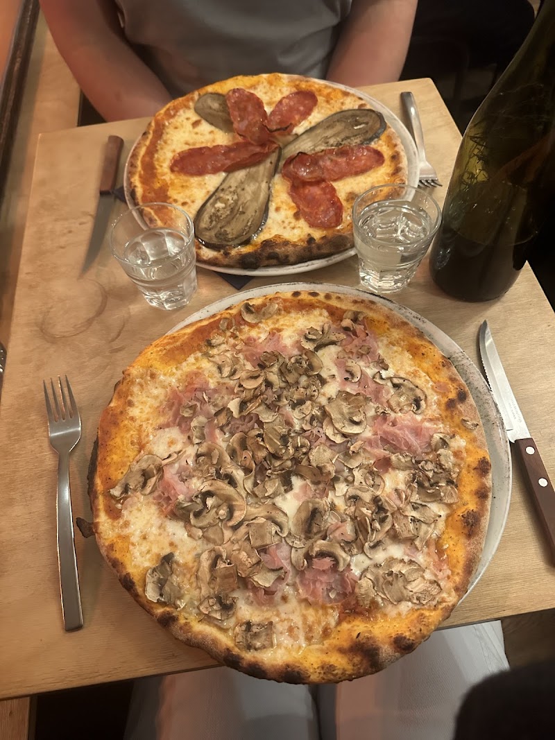 Restaurant Piacere pizza à Paris, France — photo 3