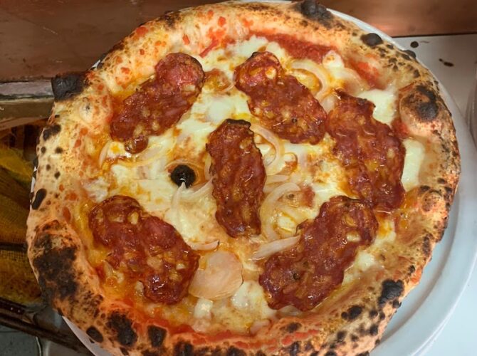 Restaurant Pizza Caravelle à Paris, France