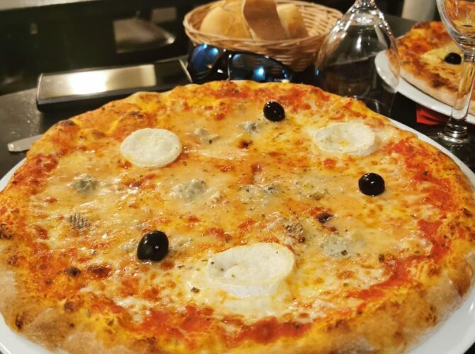 Restaurant Pizza Delizia à Pantin, France