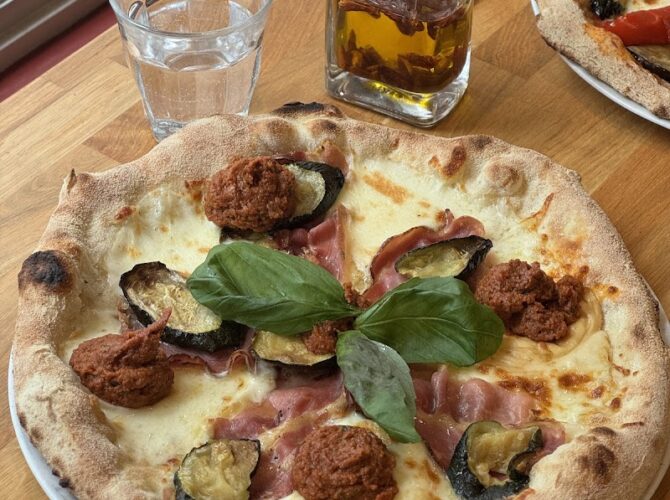 Restaurant Pizza e Mozza à Paris, France